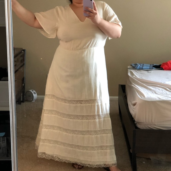 ☁️🦢🐚IVORY DRESS🐚🦢☁️ - Picture 5 of 6